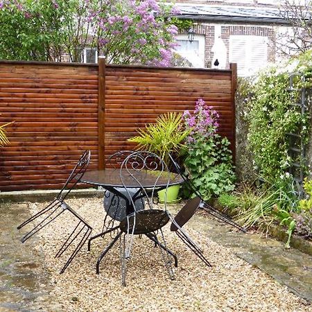Parfait Pour Les Amoureux De La Nature: Maison 2 Chambres Avec Jardin, Proche Foret Et Chateau - Fr-1-581-74 Senonches Exterior foto